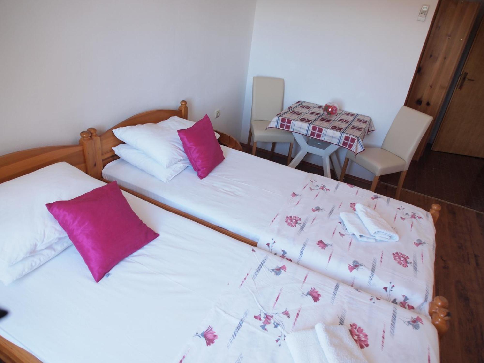 Apartments And Rooms With Parking Space Orebic, Peljesac - 10191 Bilik gambar